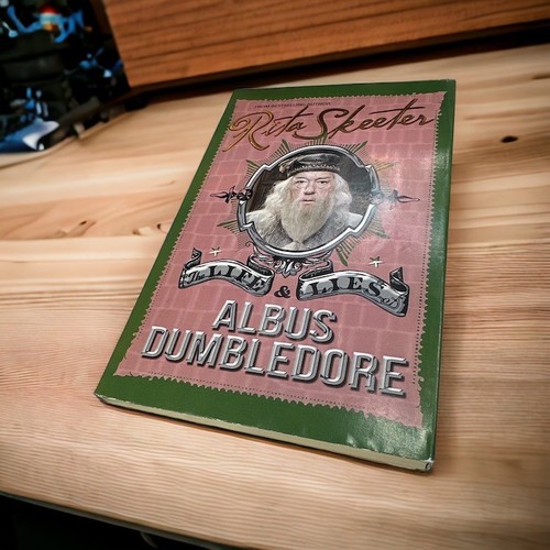 Libro prop replica - libro,